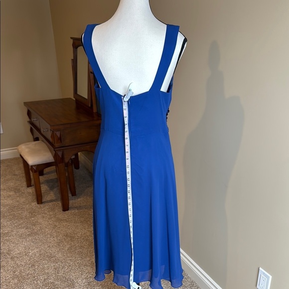 Dollar Blue Sleeveless Midi Dress Formal Elegant Flowy Women's Size M - Picture 9 of 14